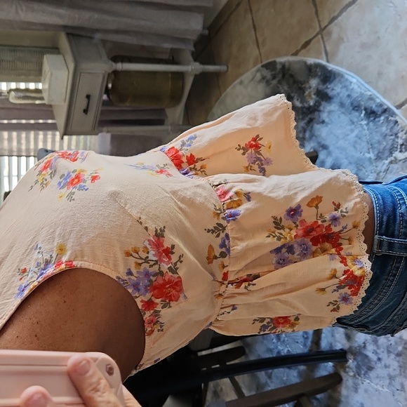 American Eagle SALE - Picture 3 of 9